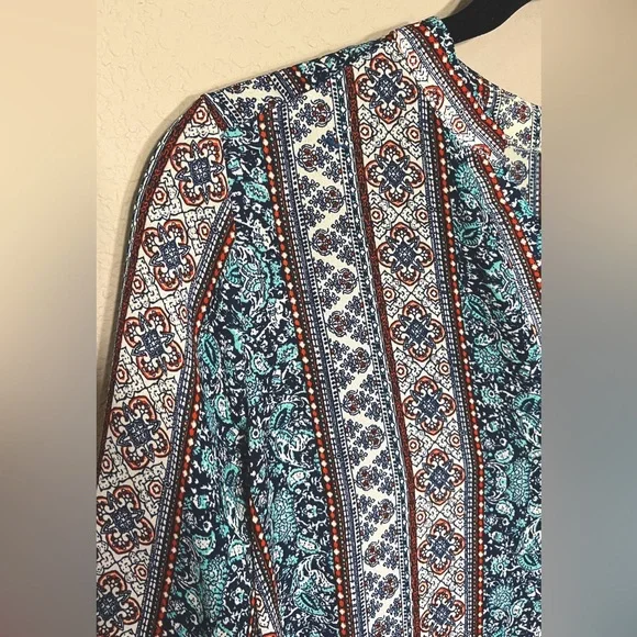 Pink Rose | Blue Red Paisley Geometric Floral Pattern Design Women Top Blouse - Picture 5 of 6